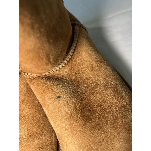 UGG Classic Short II Chestnut Brown Suede Sheepskin Boots 1016223 Women’s Size 7 - Picture 9 of 9